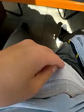 onbifeet online show from 11-16-25, 09:48