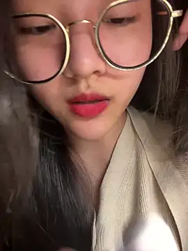 Krixxi22 online show from 03-08-26, 06:44