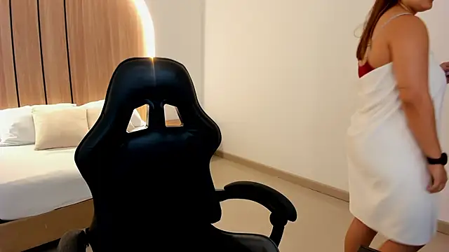 zoe danae  online show from 03-06-26, 12:12