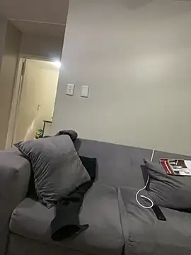 jaytee198610 online show from 04-11-26, 03:55