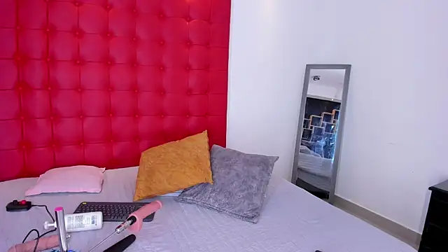 Daliana Beck online show from 10-24-25, 08:49