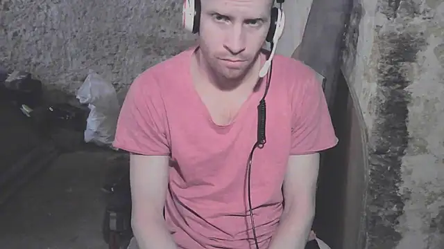 Snapshot of GoodSeksLove chatting on 03-07-25, 01:29 GoodSeksLove online show from 03-07-25, 01:29