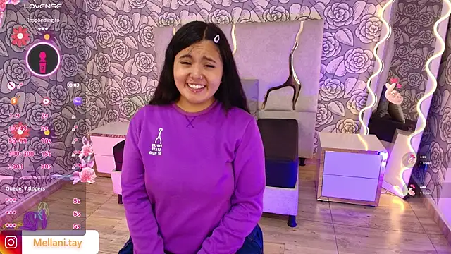 Snapshot of Mellani_tay chatting on 02-06-25, 03:06 Mellani tay online show from 02-06-25, 03:06