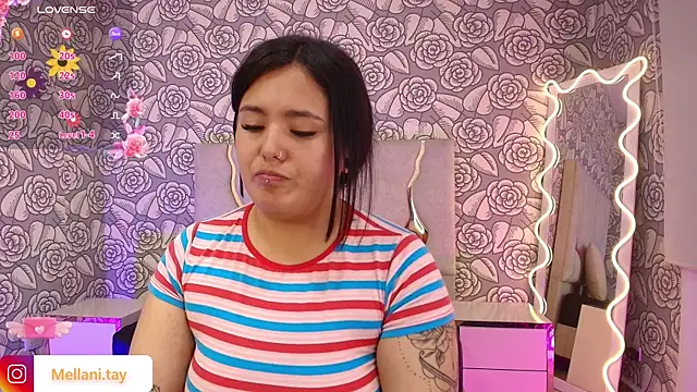 Snapshot of Mellani_tay chatting on 02-07-25, 06:24 Mellani tay online show from 02-07-25, 06:24