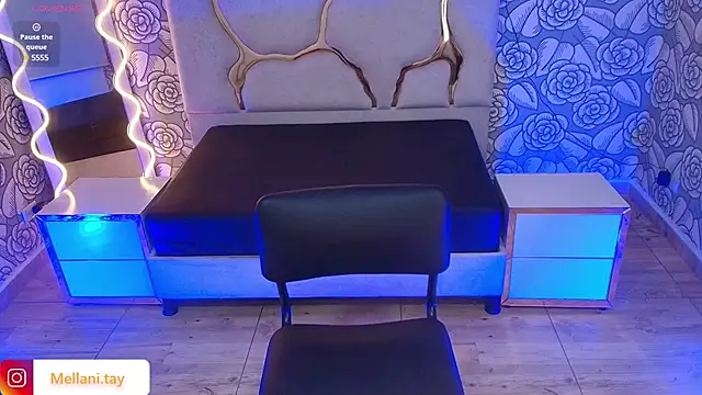 Snapshot of Mellani_tay chatting on 03-14-25, 03:26 Mellani tay online show from 03-14-25, 03:26