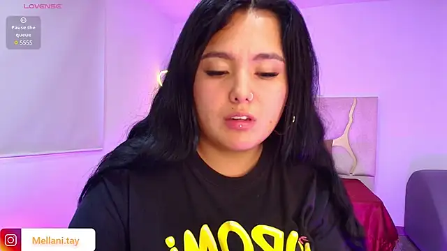 Snapshot of Mellani_tay chatting on 03-22-25, 05:41 Mellani tay online show from 03-22-25, 05:41