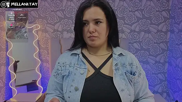 Snapshot of Mellani_tay chatting on 09-15-25, 03:17 Mellani tay online show from 09-15-25, 03:17