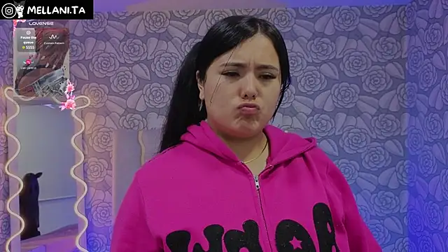 Snapshot of Mellani_tay chatting on 09-20-25, 03:29 Mellani tay online show from 09-20-25, 03:29