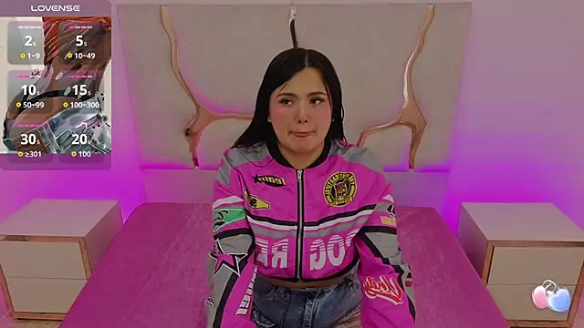 Snapshot of Mellani_tay chatting on 09-24-25, 04:05 Mellani tay online show from 09-24-25, 04:05