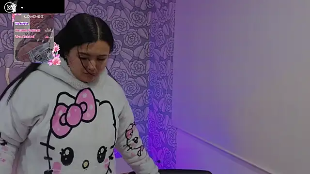 Snapshot of Mellani_tay chatting on 10-09-25, 03:15 Mellani tay online show from 10-09-25, 03:15