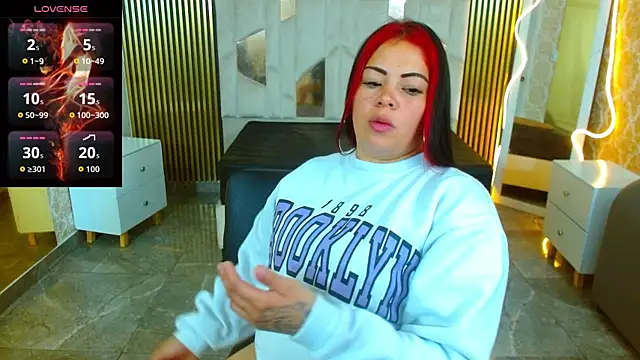 martinna tay online show from 09-15-25, 03:17