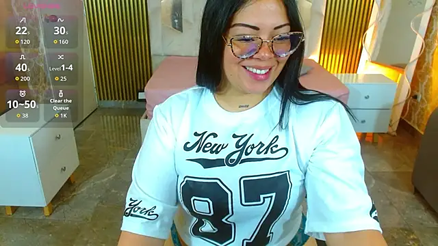 martinna tay online show from 12-01-25, 03:22