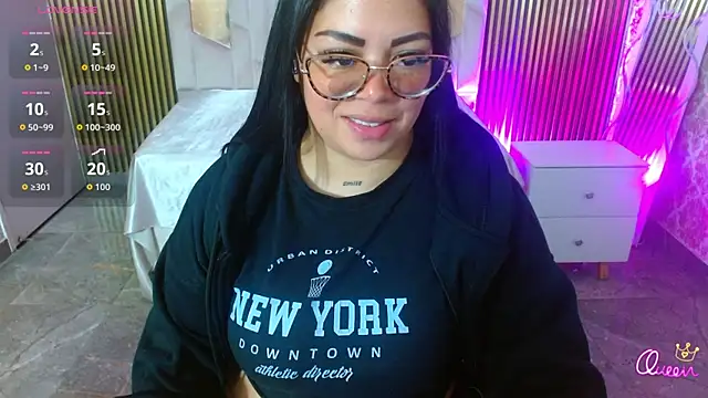 Snapshot of martinna_tay chatting on 06-14-26, 03:08 martinna tay online show from 06-14-26, 03:08