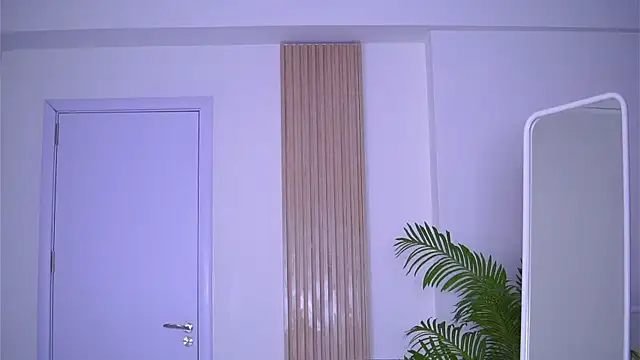 LovingBlondie online show from 02-13-25, 05:26