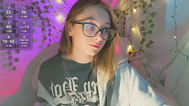 Snapshot of monlight__dana chatting on 12-04-24, 12:25 monlight  dana online show from 12-04-24, 12:25