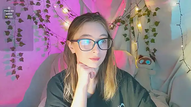 Snapshot of monlight__dana chatting on 12-06-24, 11:54 monlight  dana online show from 12-06-24, 11:54