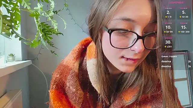 Snapshot of monlight__dana chatting on 01-08-25, 10:48 monlight  dana online show from 01-08-25, 10:48