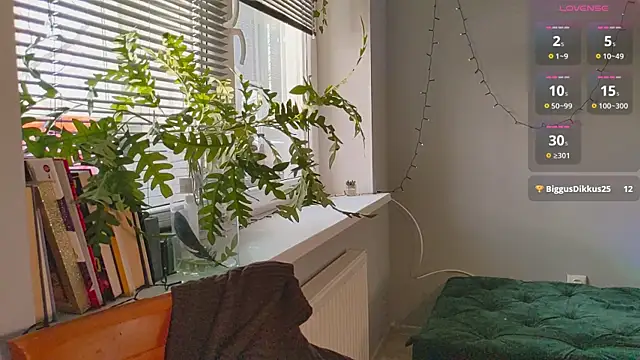 Snapshot of monlight__dana chatting on 01-13-25, 01:17 monlight  dana online show from 01-13-25, 01:17