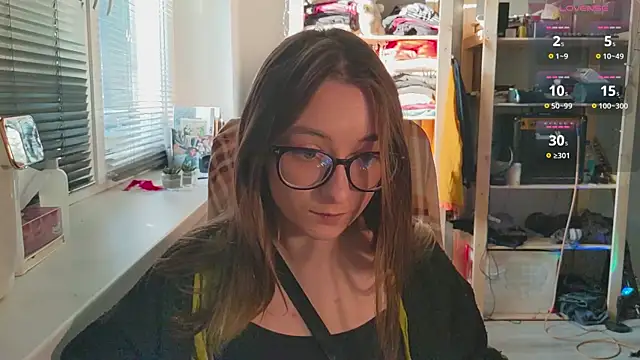 Snapshot of monlight__dana chatting on 02-12-25, 01:48 monlight  dana online show from 02-12-25, 01:48