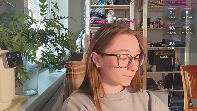 Snapshot of monlight__dana chatting on 02-14-25, 02:33 monlight  dana online show from 02-14-25, 02:33