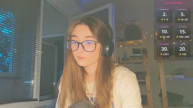 Snapshot of monlight__dana chatting on 09-14-25, 05:01 monlight  dana online show from 09-14-25, 05:01