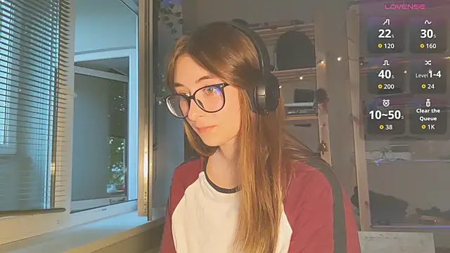 Snapshot of monlight__dana chatting on 09-21-25, 04:30 monlight  dana online show from 09-21-25, 04:30