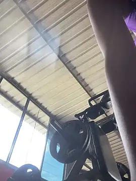 Berry Bans online show from 12-17-25, 05:41