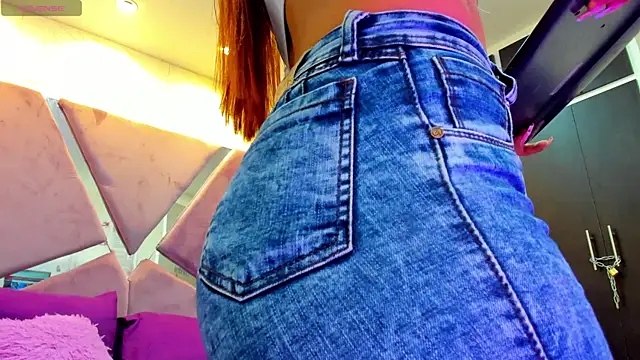 Charlotte Ice1 online show from 09-14-25, 05:23