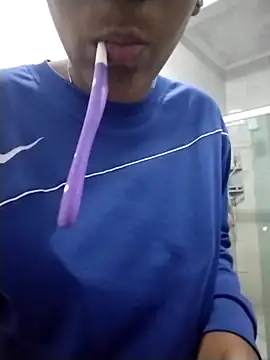 - Anny - online show from 11-07-25, 06:46