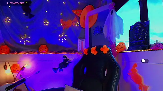 mariana scott   online show from 10-18-25, 10:32