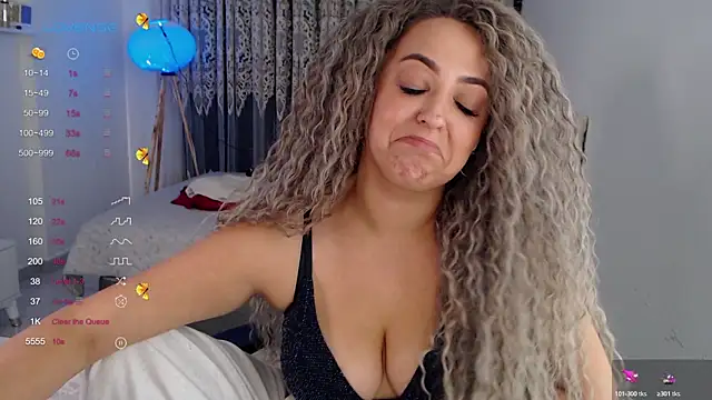  Just a queen 3 online show from 10-22-25, 01:22