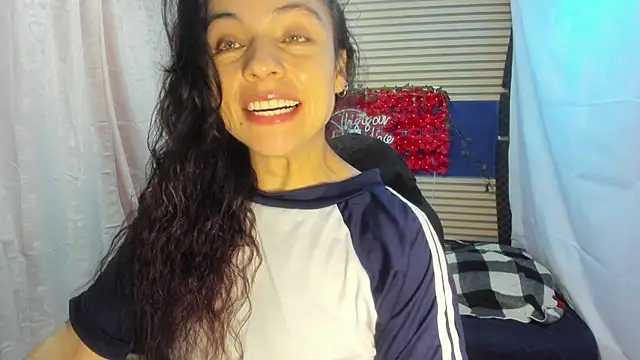 Snapshot of rosse_2504 chatting on 04-24-26, 11:23 rosse 2504 online show from 04-24-26, 11:23