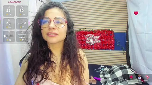 Snapshot of rosse_2504 chatting on 04-26-26, 10:02 rosse 2504 online show from 04-26-26, 10:02