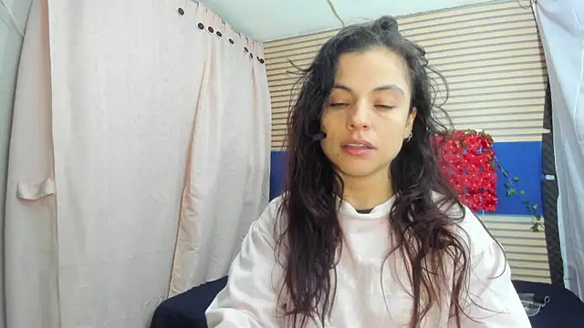 Snapshot of rosse_2504 chatting on 05-19-26, 12:22 rosse 2504 online show from 05-19-26, 12:22