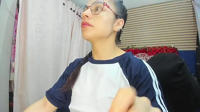 Snapshot of rosse_2504 chatting on 06-13-26, 09:18 rosse 2504 online show from 06-13-26, 09:18