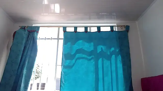 Snapshot of kiara_milf_ chatting on 01-22-25, 04:44 kiara milf online show from 01-22-25, 04:44