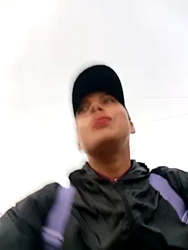  andrea30 online show from 11-05-25, 11:21