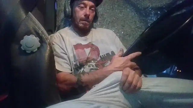 Snapshot of deepinnnnn chatting on 07-17-26, 10:44 deepinnnnn online show from 07-17-26, 10:44