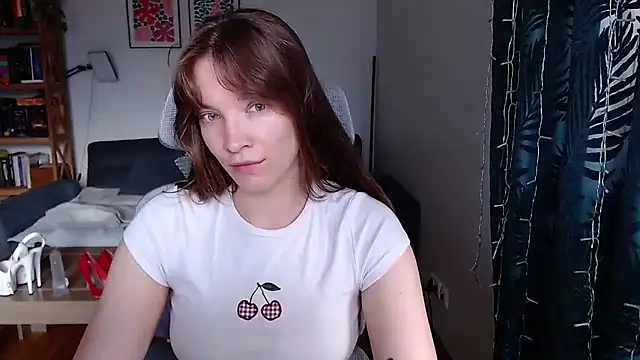 Snapshot of kenzie_x chatting on 07-10-26, 04:28 kenzie x online show from 07-10-26, 04:28