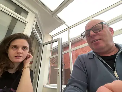 Snapshot of EllieDay chatting on 01-13-26, 02:33 EllieDay online show from 01-13-26, 02:33