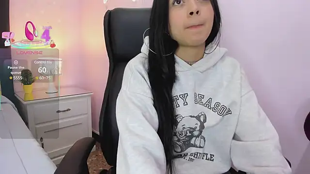 HannaClarrk  online show from 03-12-25, 04:35