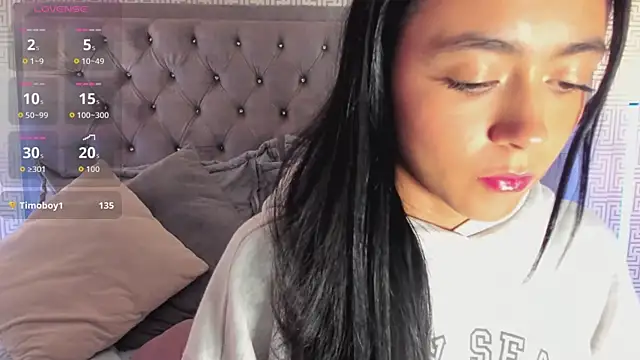 HannaClarrk  online show from 01-12-26, 01:38