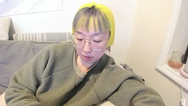 Snapshot of luxgray chatting on 03-02-26, 11:44 luxgray online show from 03-02-26, 11:44