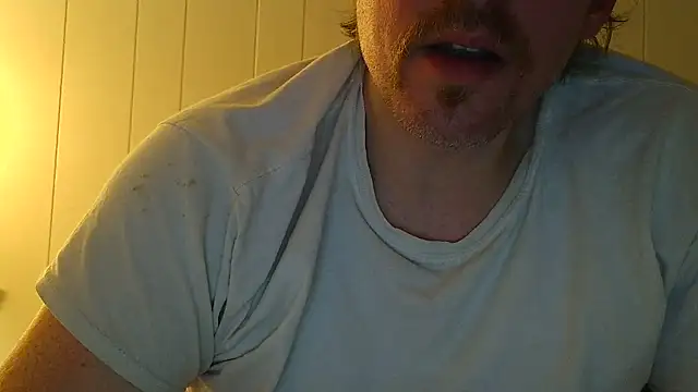 Snapshot of Rock_Pierce chatting on 07-01-26, 04:18 Rock Pierce online show from 07-01-26, 04:18