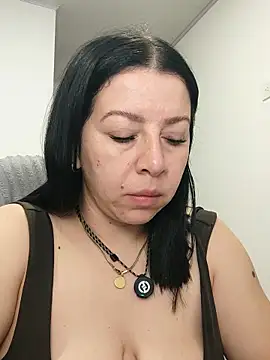 Snapshot of Im_coco chatting on 05-17-26, 09:49 Im coco online show from 05-17-26, 09:49