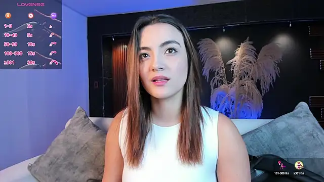 IsabellaaJoness online show from 10-28-25, 12:09