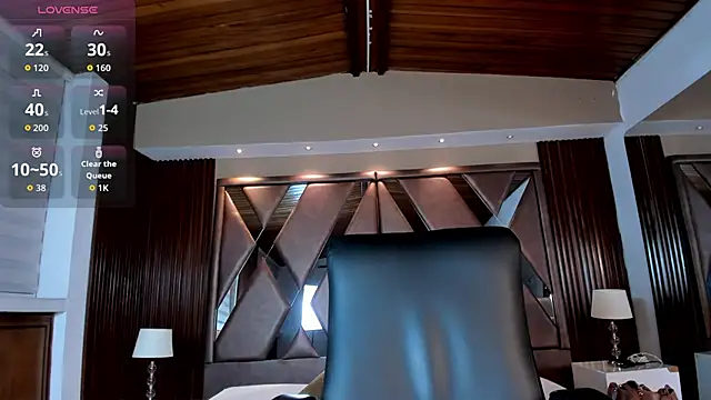 Snapshot of IsabellaaJoness chatting on 06-06-26, 10:53 IsabellaaJoness online show from 06-06-26, 10:53