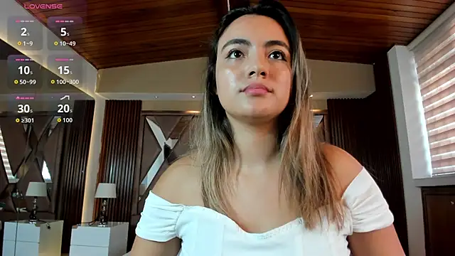 Snapshot of IsabellaaJoness chatting on 07-13-26, 01:36 IsabellaaJoness online show from 07-13-26, 01:36