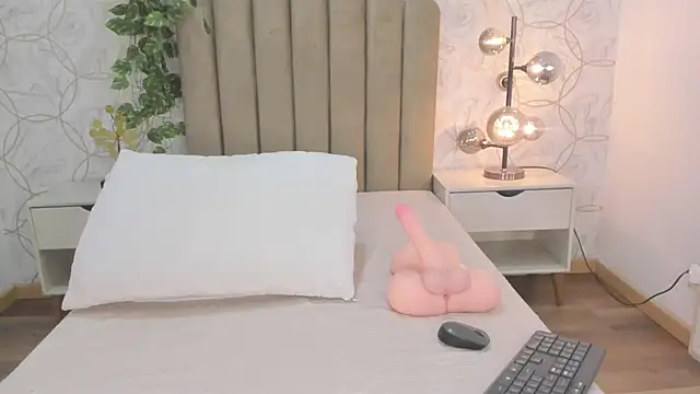 Roma  love online show from 01-15-26, 12:10