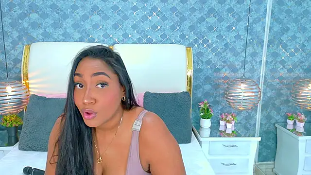 NaiomyLanes online show from 03-25-26, 01:50